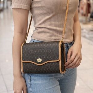 Christian Dior Elegant Brown Crossbody Bag